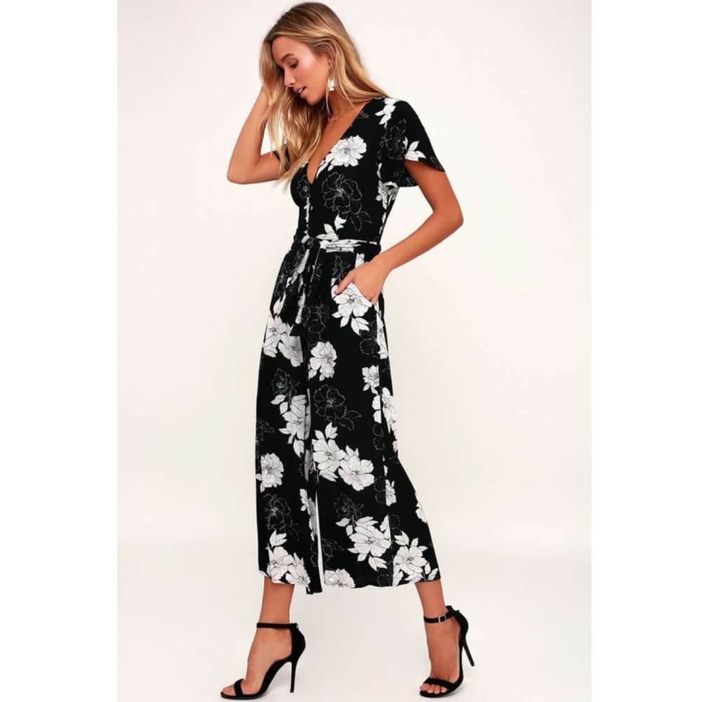 North Pacific Black and White Floral Print Culotte Jumpsuit